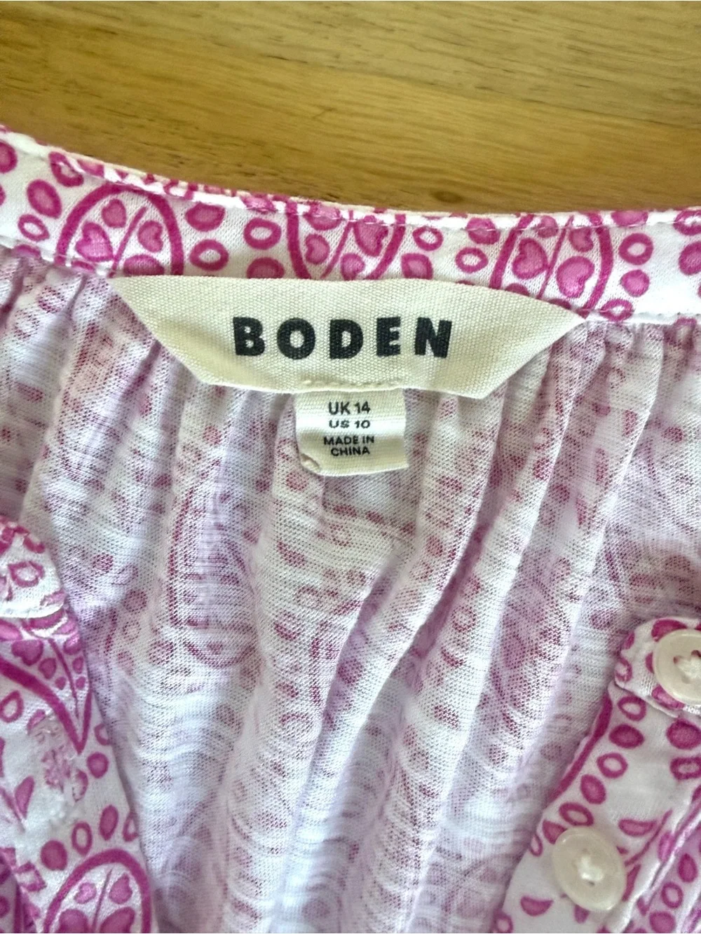Boden Isla Jersey shirt. Cosmos Pink, Paisley Heart. Size 10